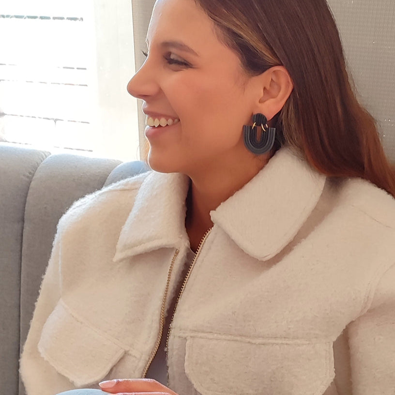 Aretes Aura
