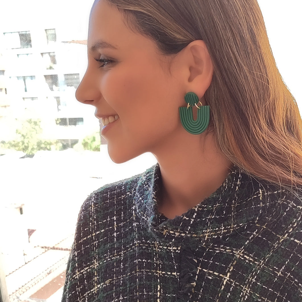Aretes Aura